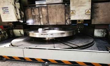 Vertical lathe machining