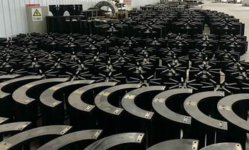 Rubber lining segments
